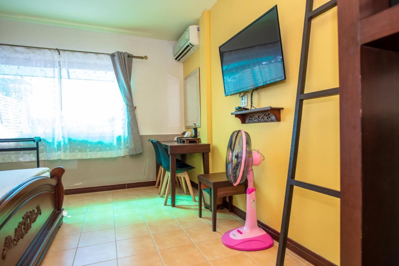 Talay Sai @ Thung Wua Laen Hotel Pathiu Bagian luar foto
