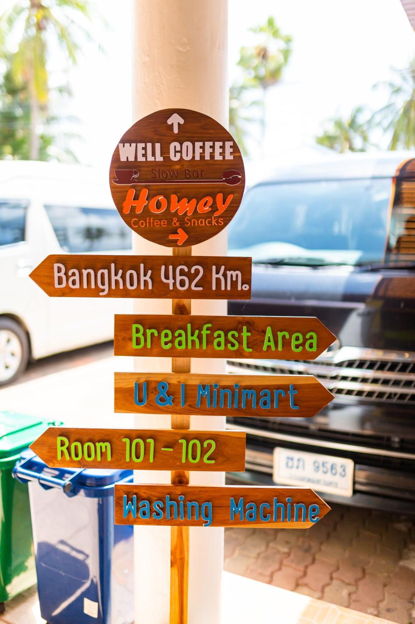 Talay Sai @ Thung Wua Laen Hotel Pathiu Bagian luar foto