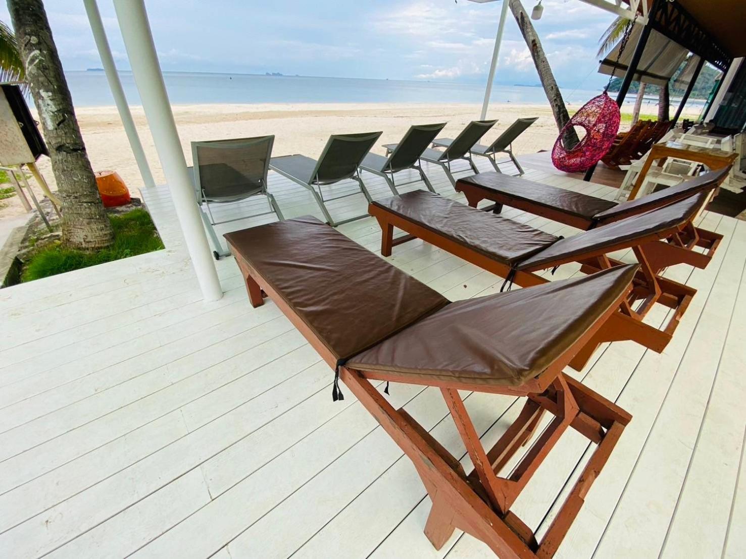 Talay Sai @ Thung Wua Laen Hotel Pathiu Bagian luar foto